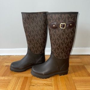 Michael kors rain boots